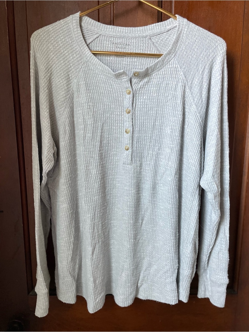 American Eagle women’s large gray henley top
